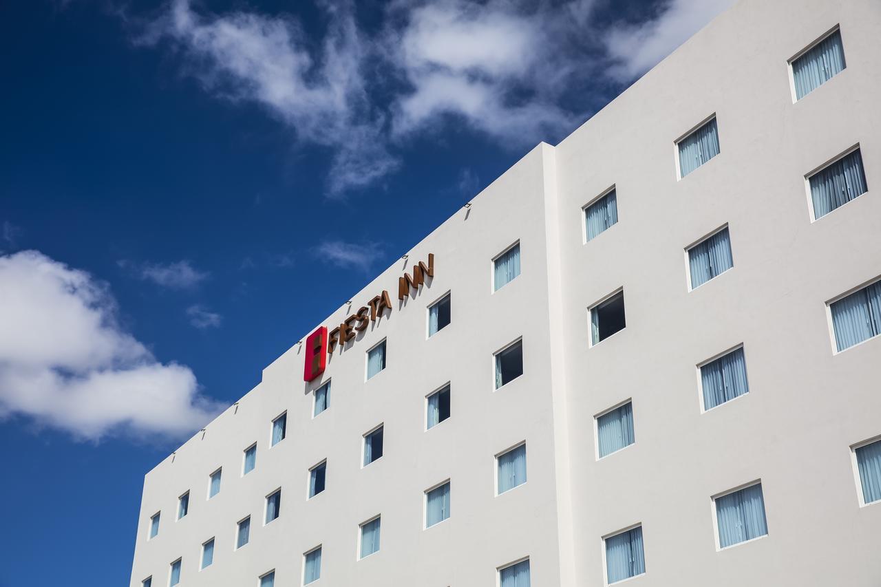 Fiesta Inn Guadalajara Periferico Poniente Запопан Екстериор снимка