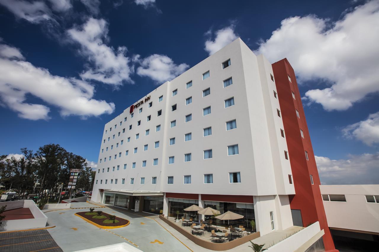 Fiesta Inn Guadalajara Periferico Poniente Запопан Екстериор снимка