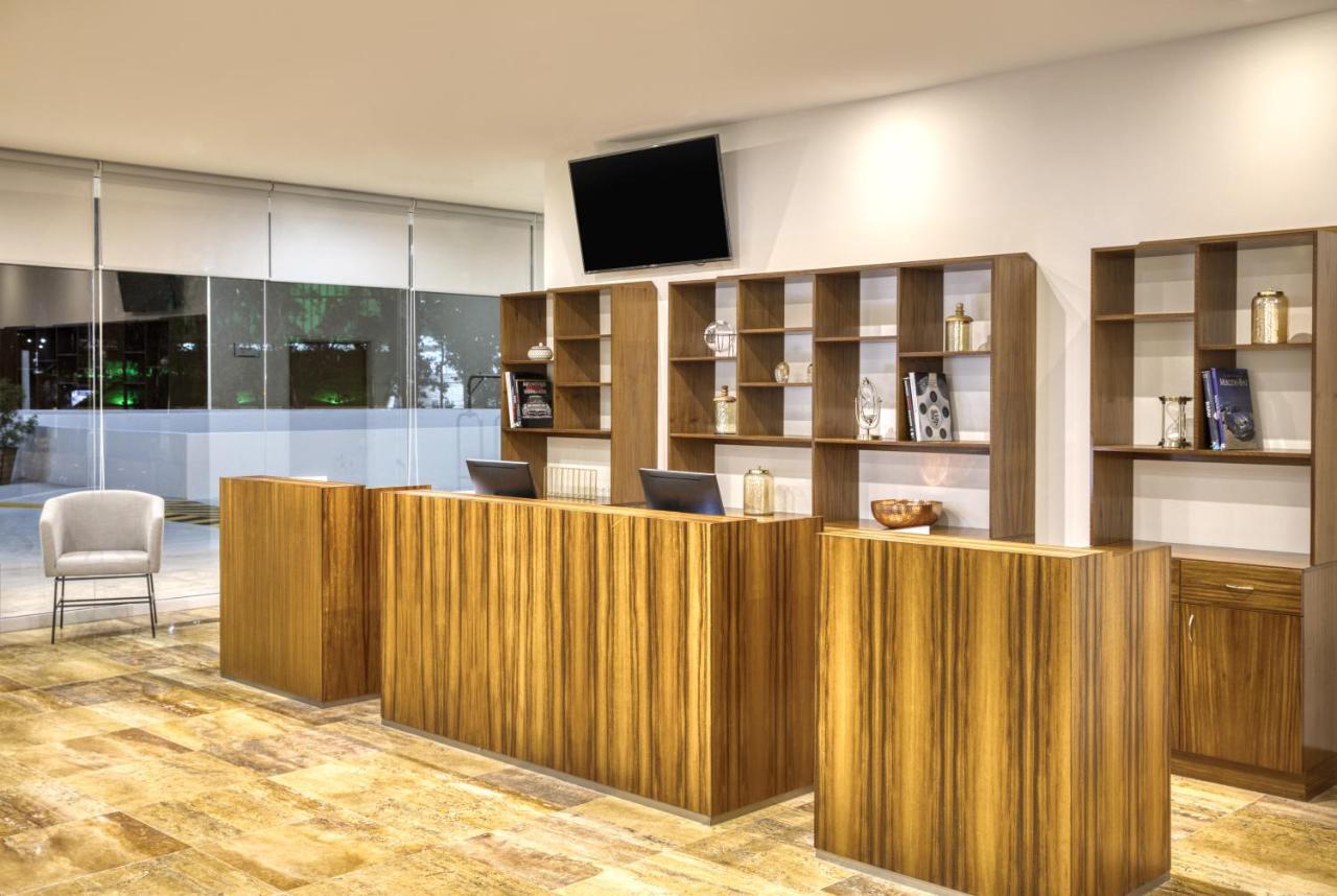 Fiesta Inn Guadalajara Periferico Poniente Запопан Екстериор снимка